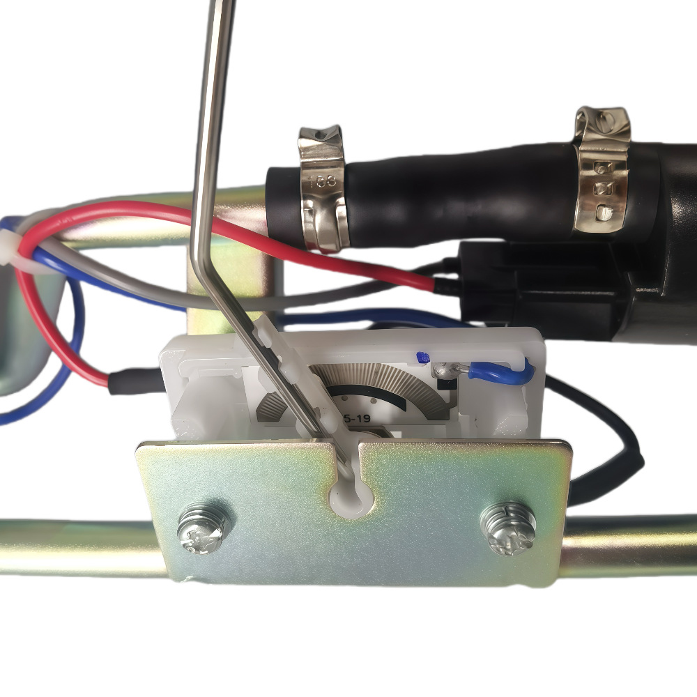Pompa Carburante di Alta Quali - Outdoor Camping Jeep recensione e prezzo